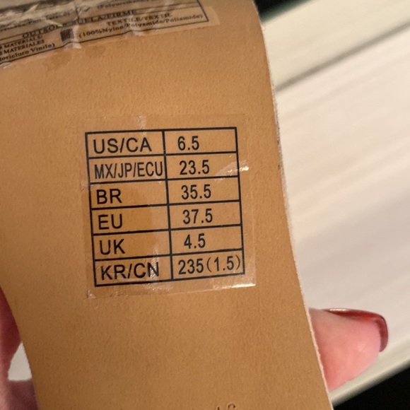 Forever 21 New never worn Blush faux suede 4 inch heels - Picture 7 of 7